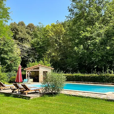 Alojamento de Acomodação e Pequeno-almoço Domaine De La Brugere 4*