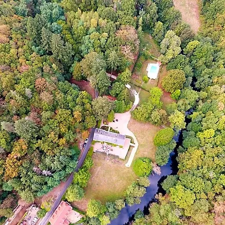 فندق مبيت وإفطار Domaine De La Brugere Nantheuil