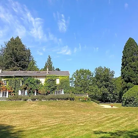 فندق مبيت وإفطار Domaine De La Brugere 4*