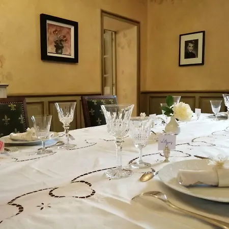 Domaine De La Brugere Couette-café Nantheuil